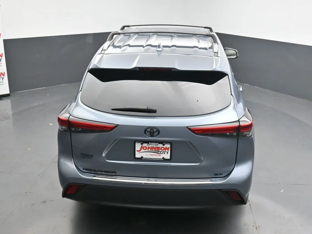 Used 2023  Toyota XLE image 34