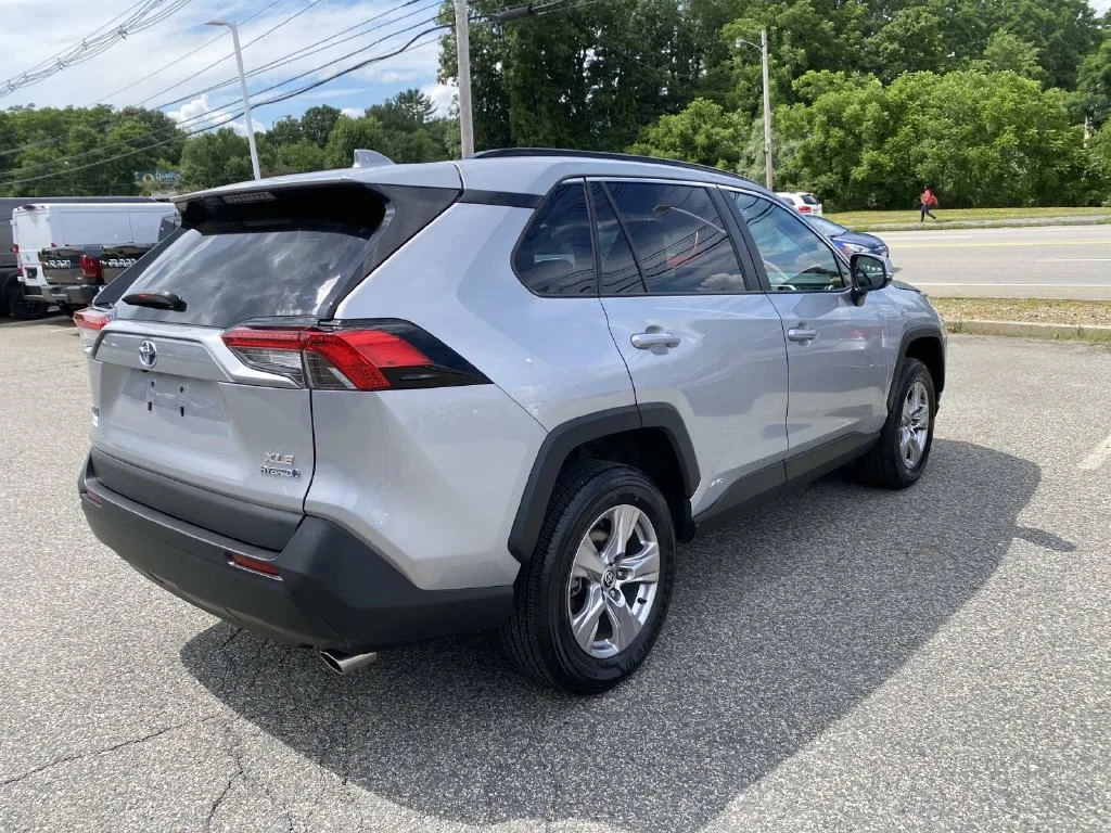 Used 2023 Silver Toyota XLE image 3