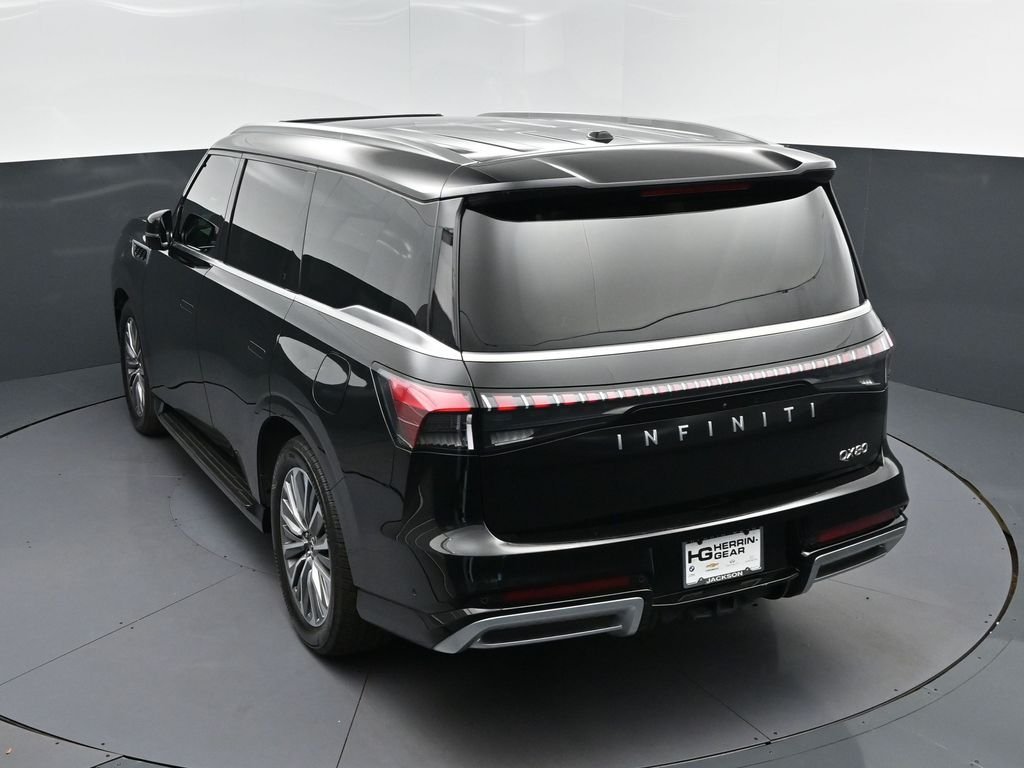 Certified Used 2025 Black INFINITI LUXE image 36