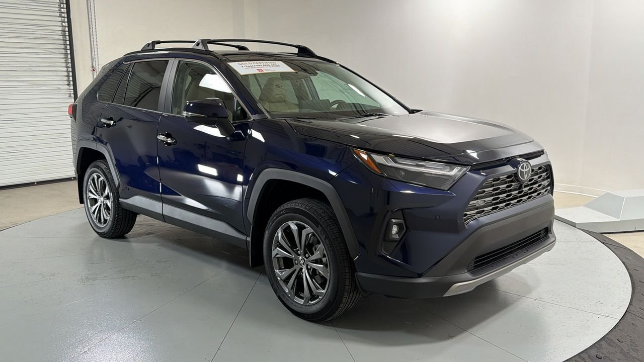Certified Used 2025  Toyota Limited image 3