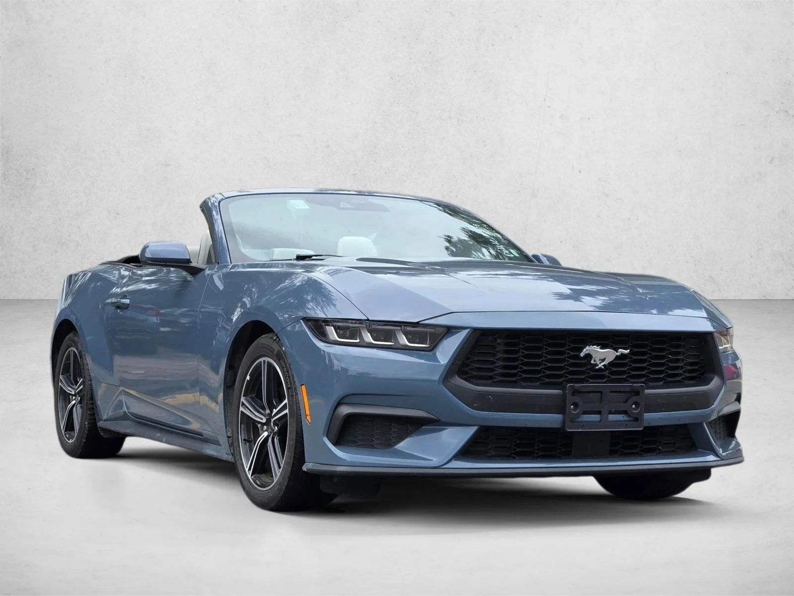 Used 2024 Vapor Blue Metallic Ford EcoBoost Premium image 3