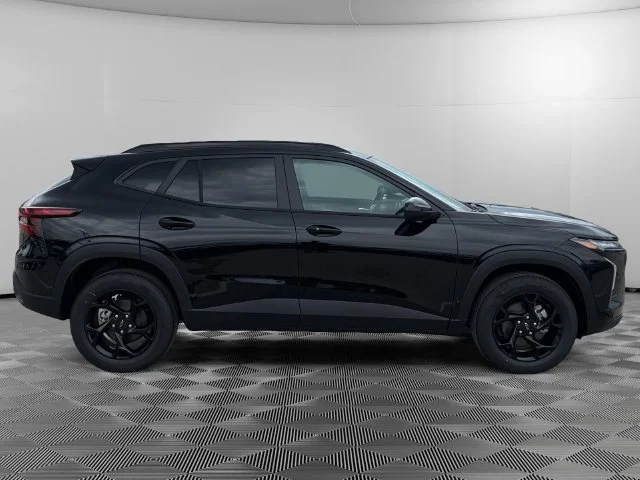 New 2026 Mosaic Black Metallic Chevrolet LT image 6