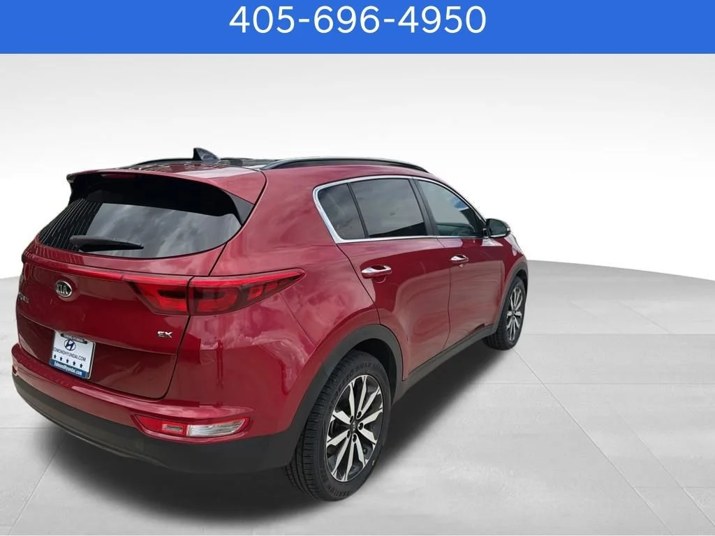 Pre-Owned 2019 Kia Sportage EX