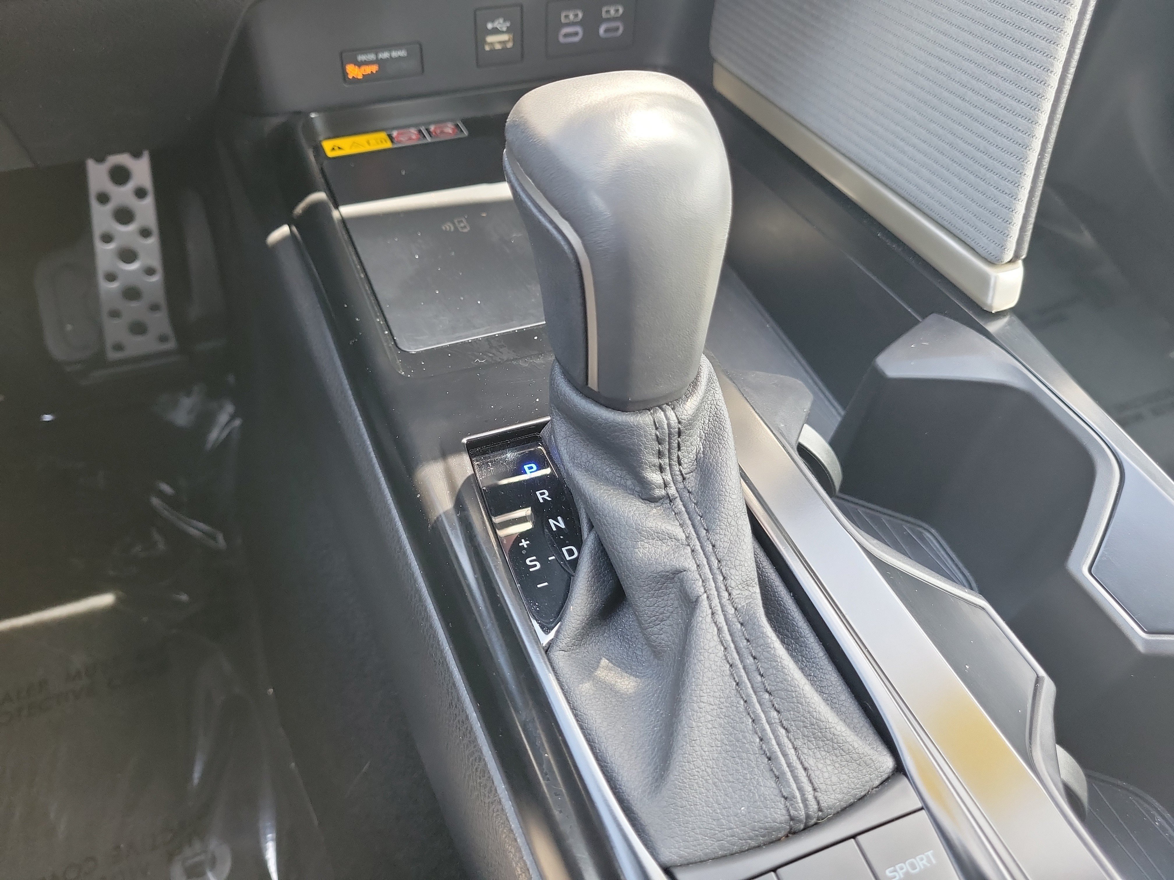 Used 2025 Ocean Toyota SE image 27