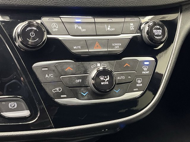 2025 Chrysler Pacifica Select - Photo 21