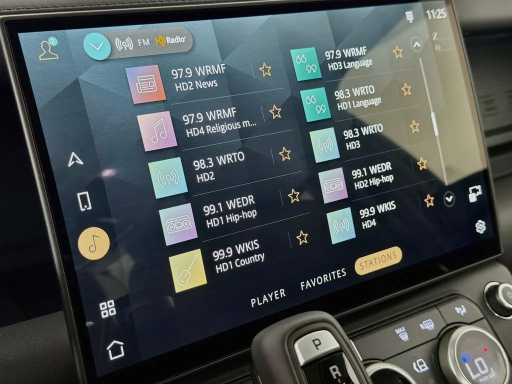 New 2026 Carpathian Grey Land Rover X-Dynamic SE image 15