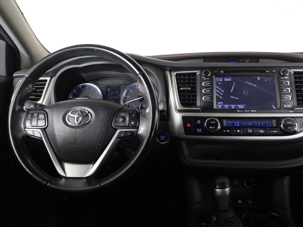 2017 Toyota Highlander XLE - Photo 33