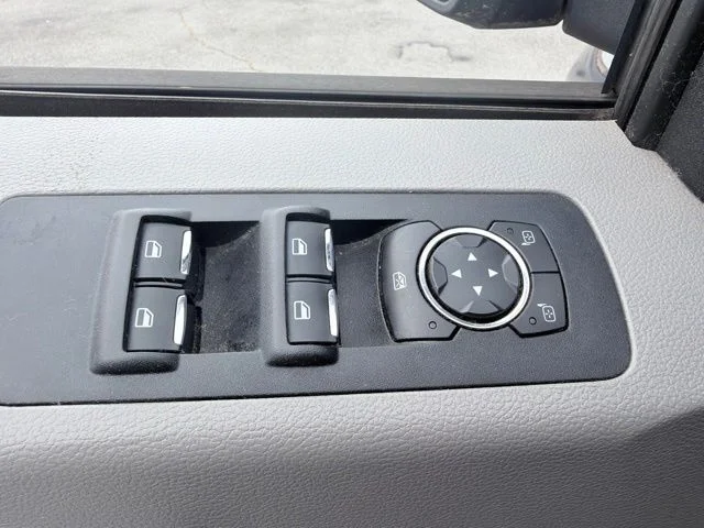 Used 2015 Blue Ford XLT image 14