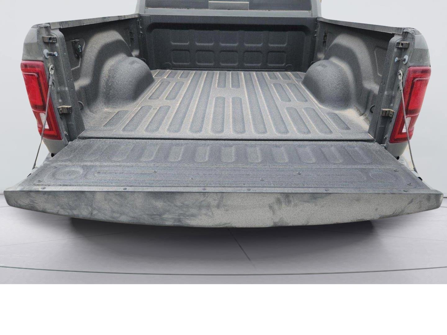 New 2026 Ceramic Gray Clear-Coat Exterior Paint RAM Laramie image 16