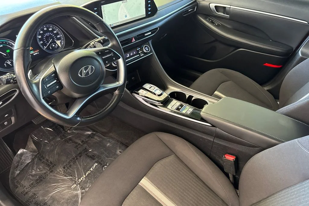 Used 2023 Red Hyundai SEL image 14