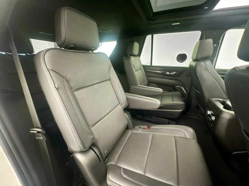 Used 2023 White GMC Denali image 28
