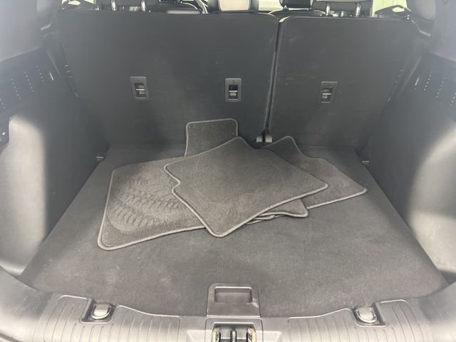 Used 2023 Black Ford Platinum image 9