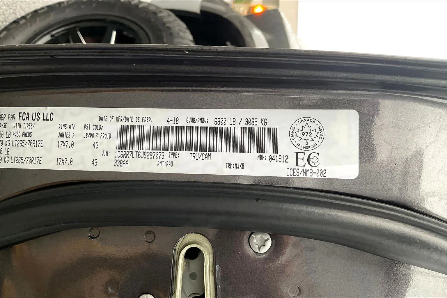 Used 2018 Granite Crystal Metallic Clearcoat Ram SLT image 32