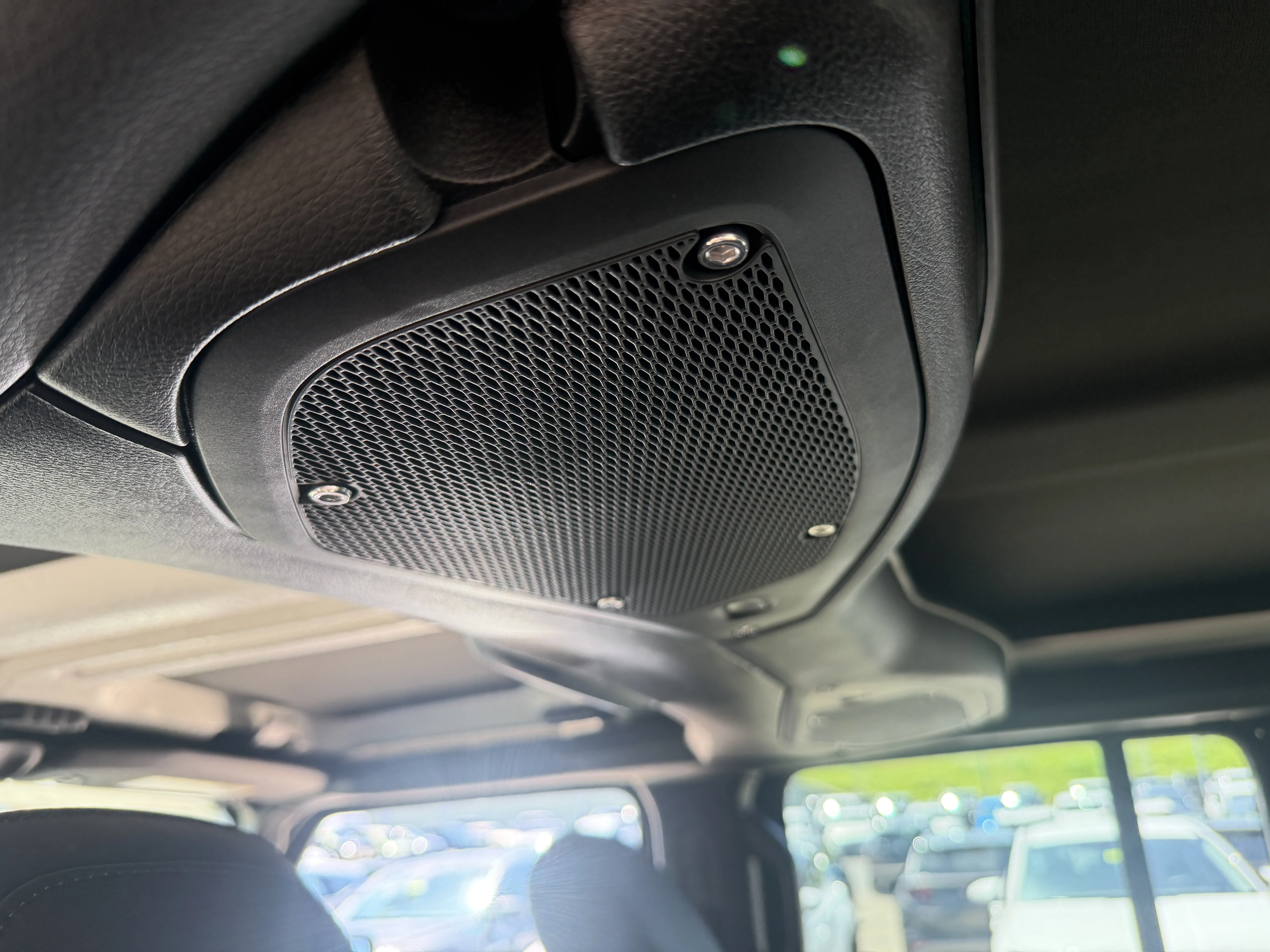 New 2026 Black Clear-Coat Exterior Paint Jeep Rubicon X image 32