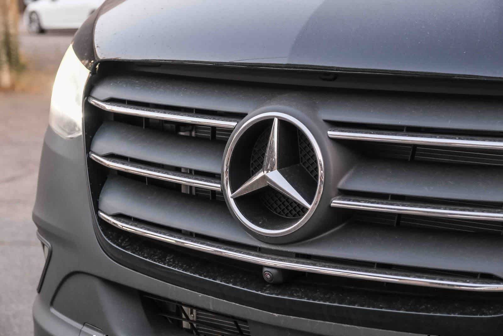 New 2026 Jet Black Mercedes-Benz Passenger 144WB High Roof AWD 2.0L I4 Diesel Turbo image 13