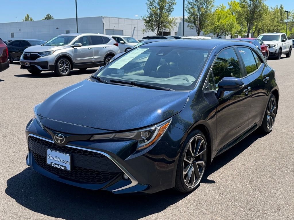 Used 2022 Galactic Aqua Mica Toyota XSE image 4