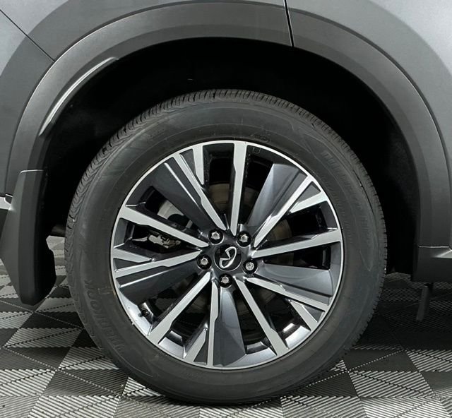 New 2027 GRAPHITE SHADOW INFINITI Luxe FWD image 8