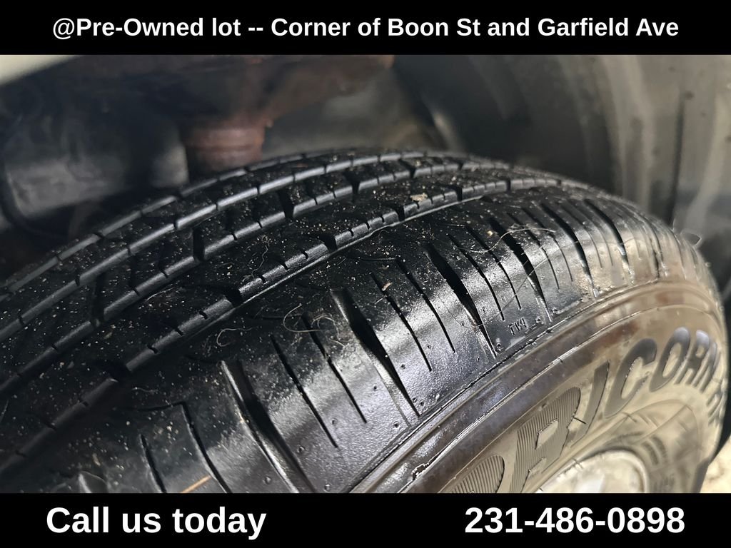 Used 2006  Toyota V6 image 11