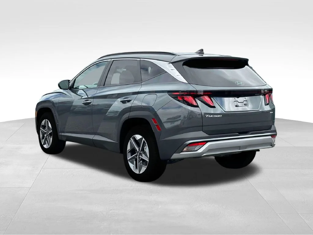 Used 2026 Gray Hyundai SEL image 5