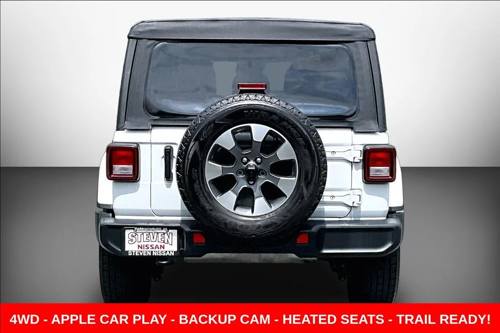 Used 2022 White Jeep Unlimited Sahara image 5