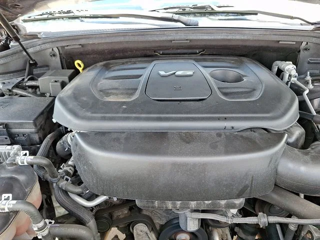 Used 2018 Gray Jeep Limited image 29