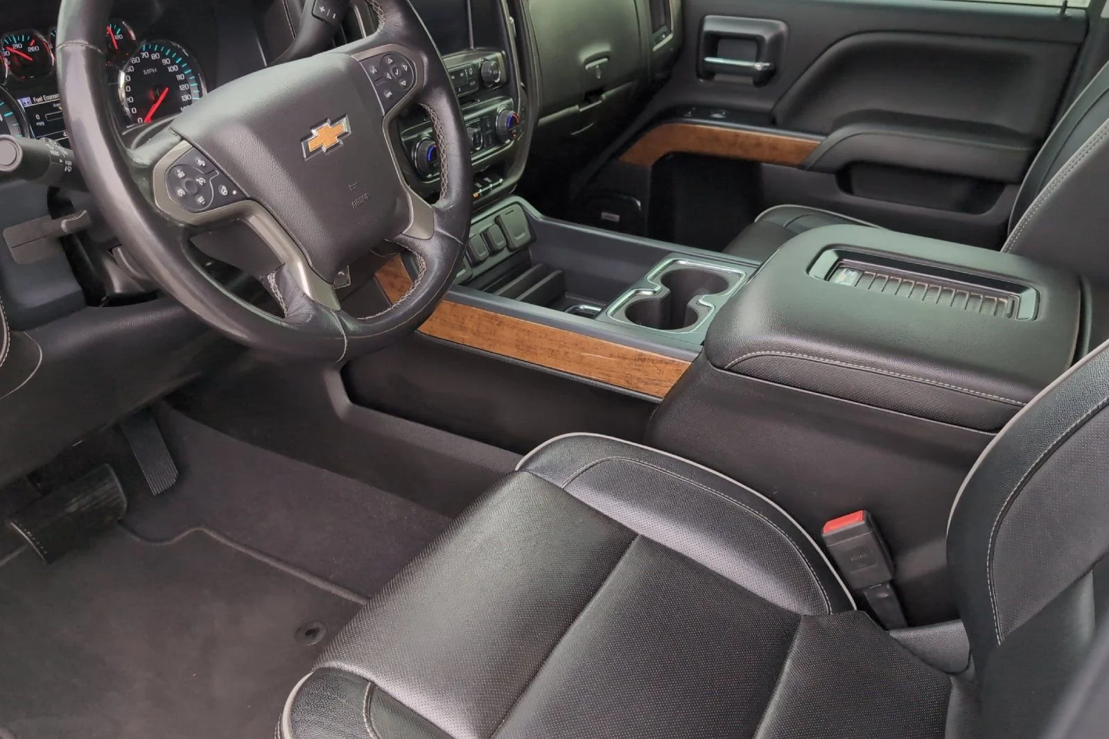 Used 2019 SUMMIT WHITE Chevrolet High Country image 11