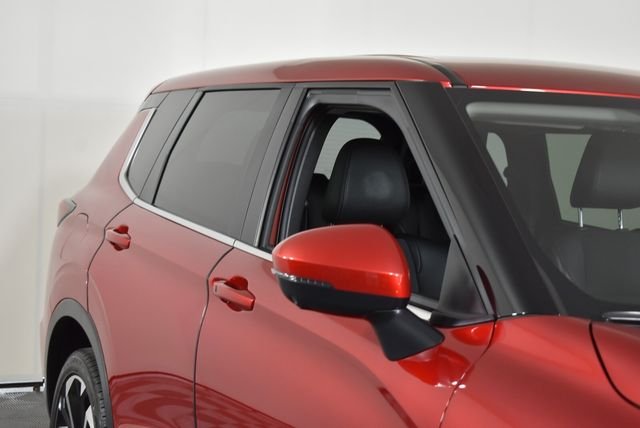 2024 Mitsubishi Outlander SE - Photo 15