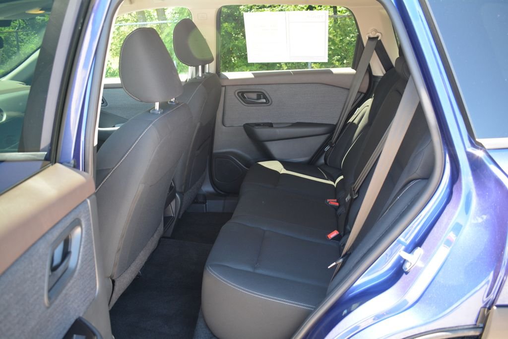 Used 2023 Blue Nissan S image 20