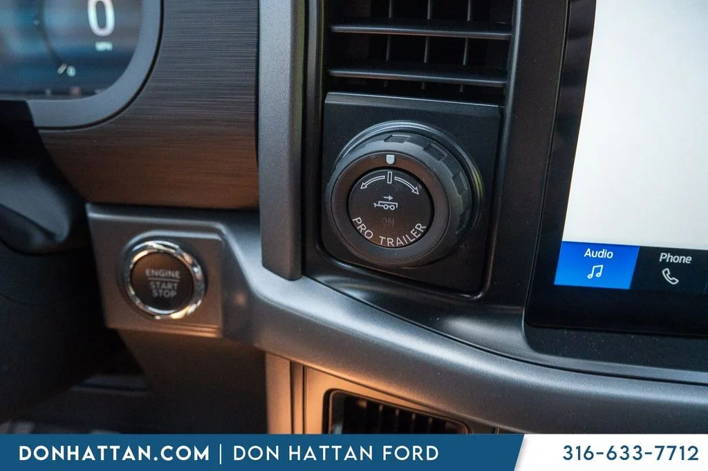 New 2026 Carbonized Gray Metallic Ford XLT image 12