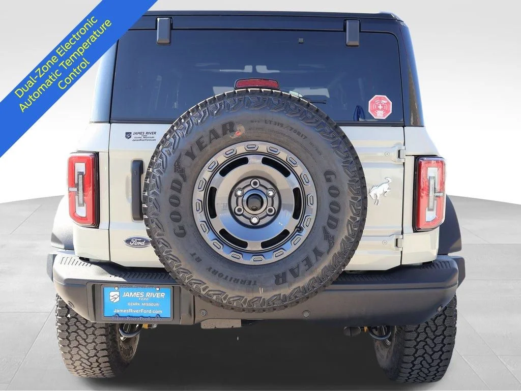New 2025 Desert Sand Ford Badlands® image 4