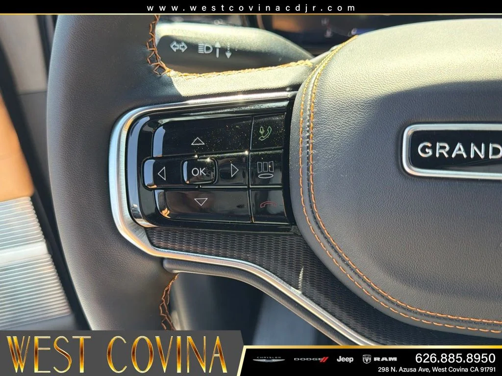 New 2026 High Gloss Black Exterior Paint Jeep Summit Reserve image 23