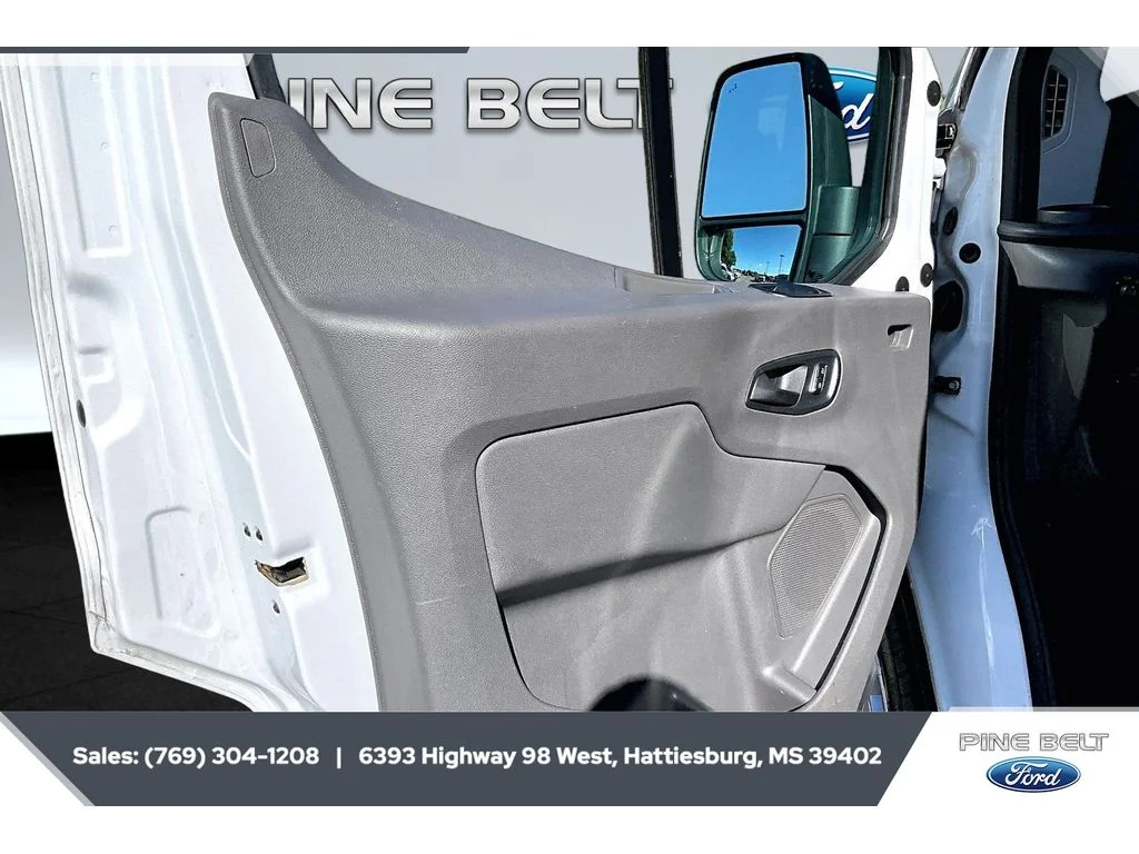 Used 2022 Oxford White Ford XLT image 18