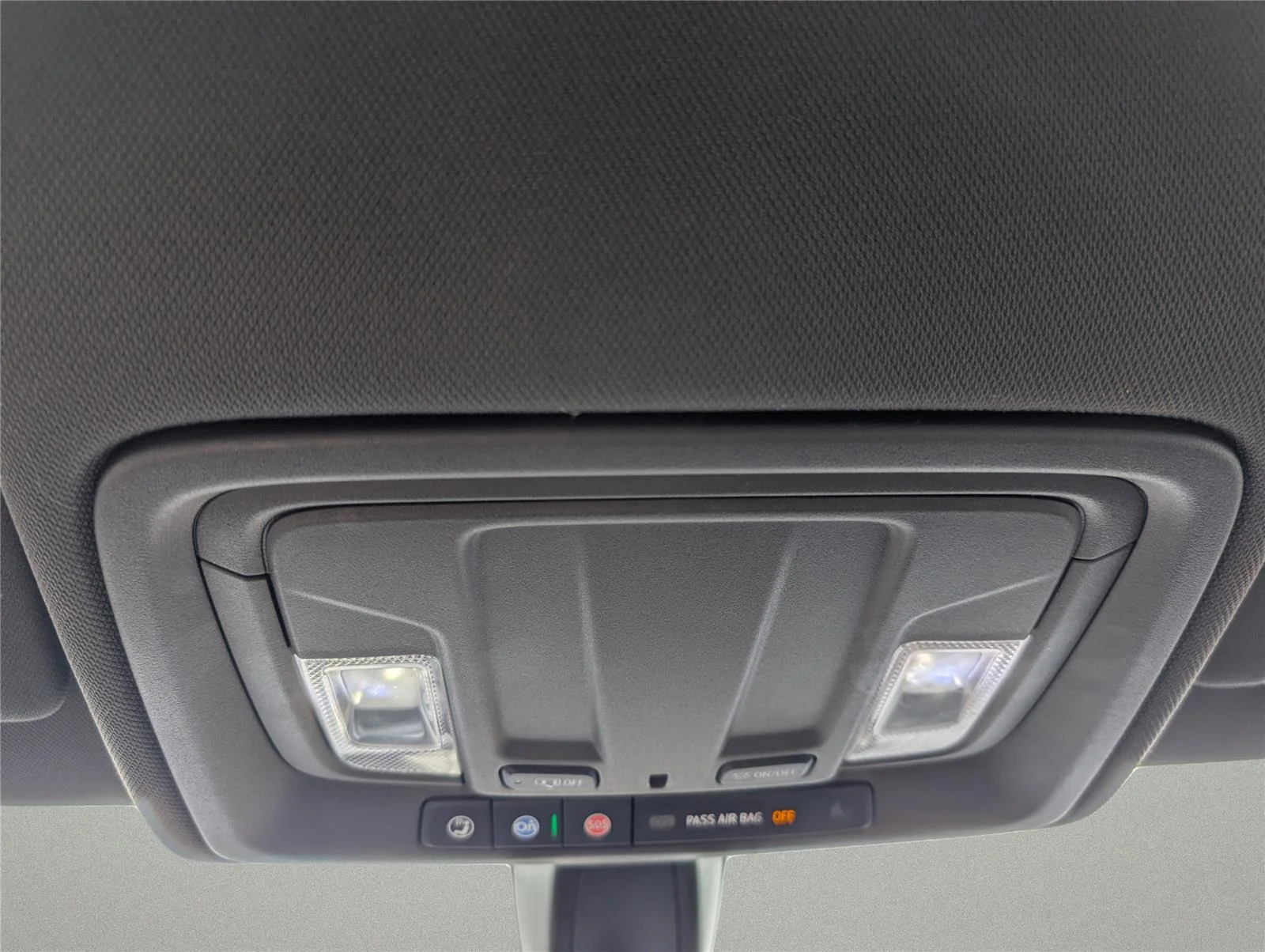 Used 2019 HAVANA BROWN METALLIC Chevrolet RST image 14