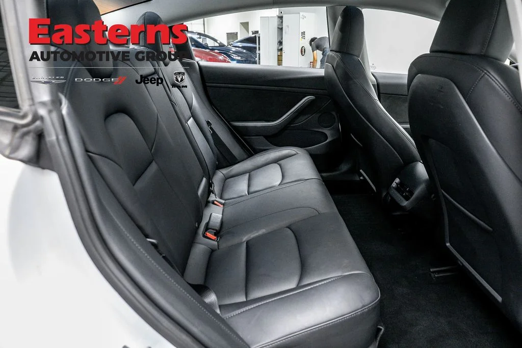 Used 2023 White Tesla Base image 17