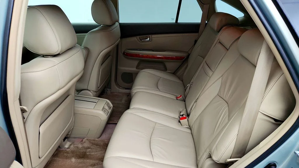 Used 2007 Bamboo Pearl Lexus AWD 4dr w/ Premium Plus Package & Heated Front Seats image 21