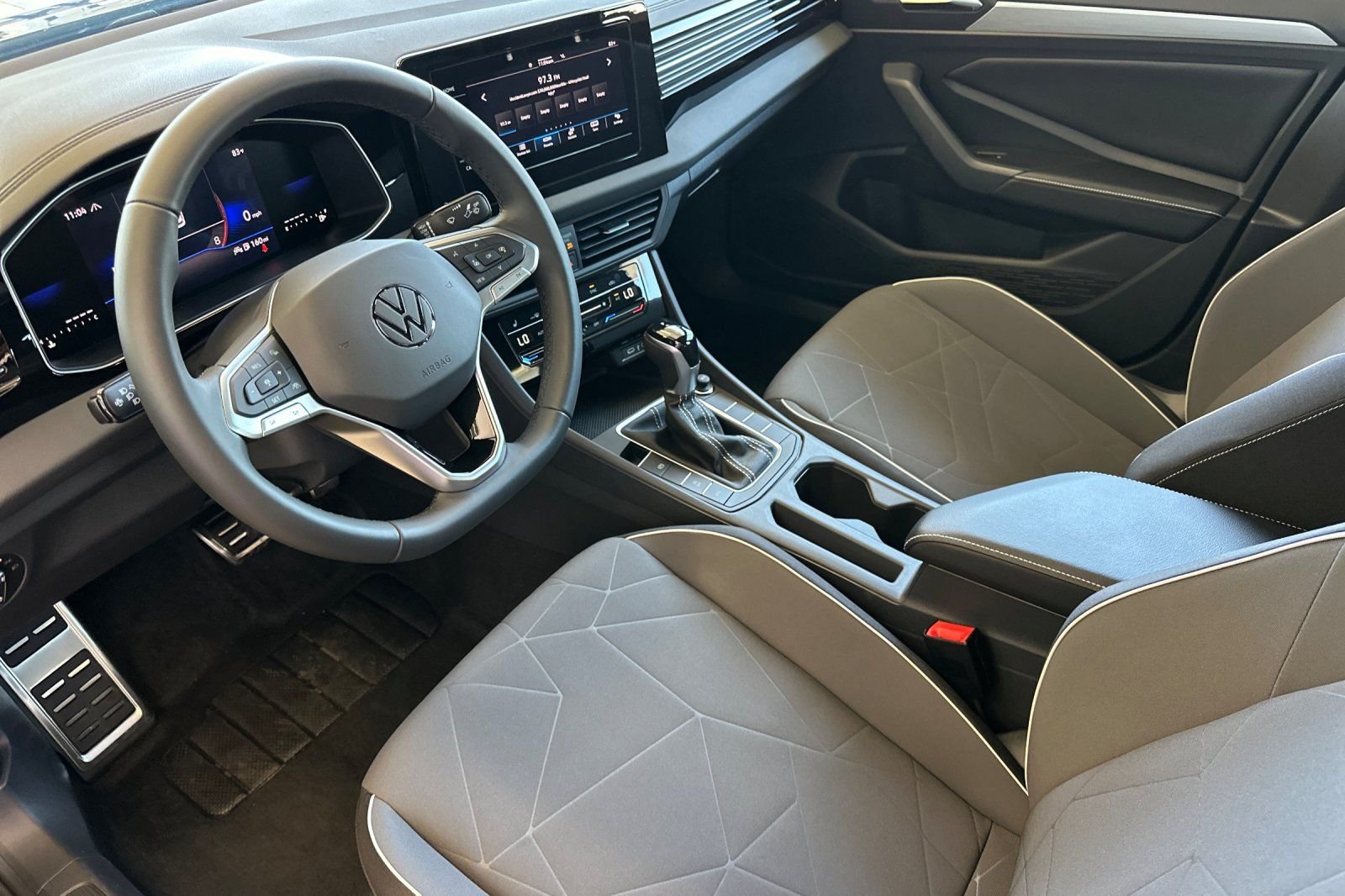 New 2026 Deep Black Pearl Volkswagen 1.5T Sport image 10
