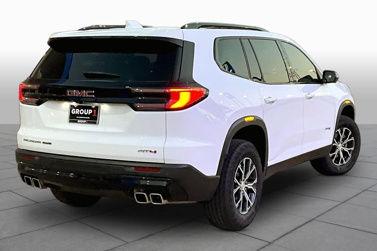 Used 2024 Summit White GMC AWD AT4 image 13