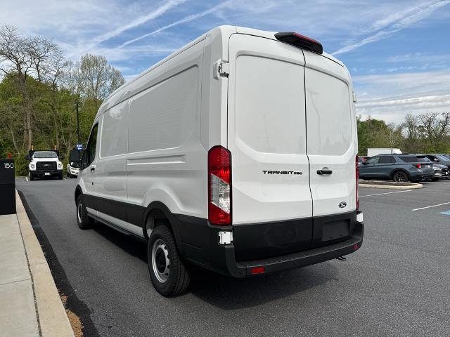 New 2026 Oxford White Ford Cargo Van image 19