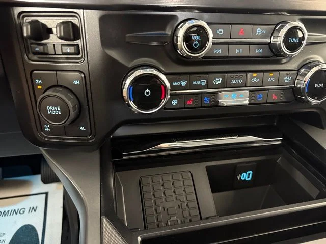 New 2026 Star White Metallic Tri-Coat Ford Lariat image 16