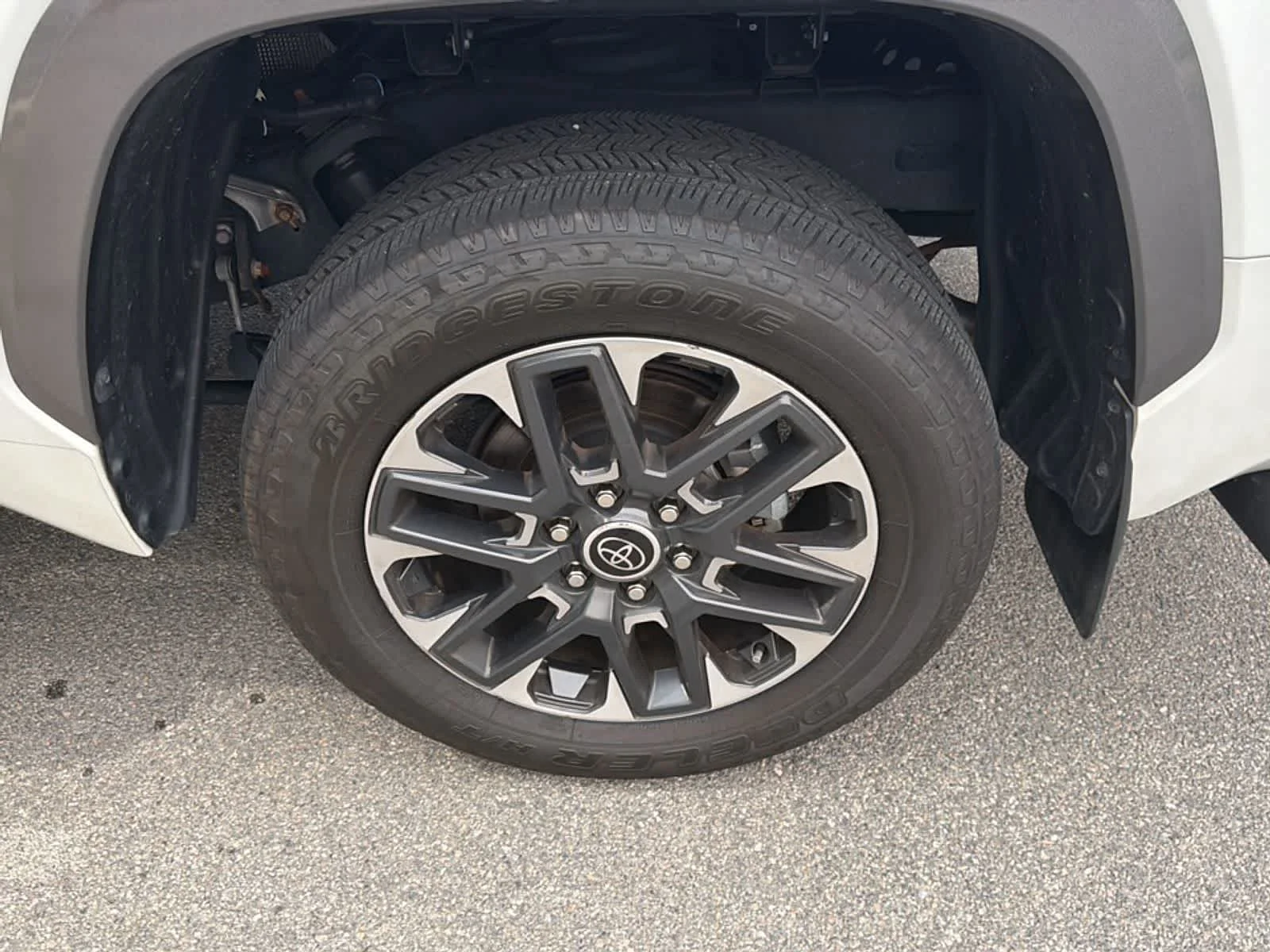 Used 2024 Wind Chill Pearl Toyota Limited Hybrid image 22