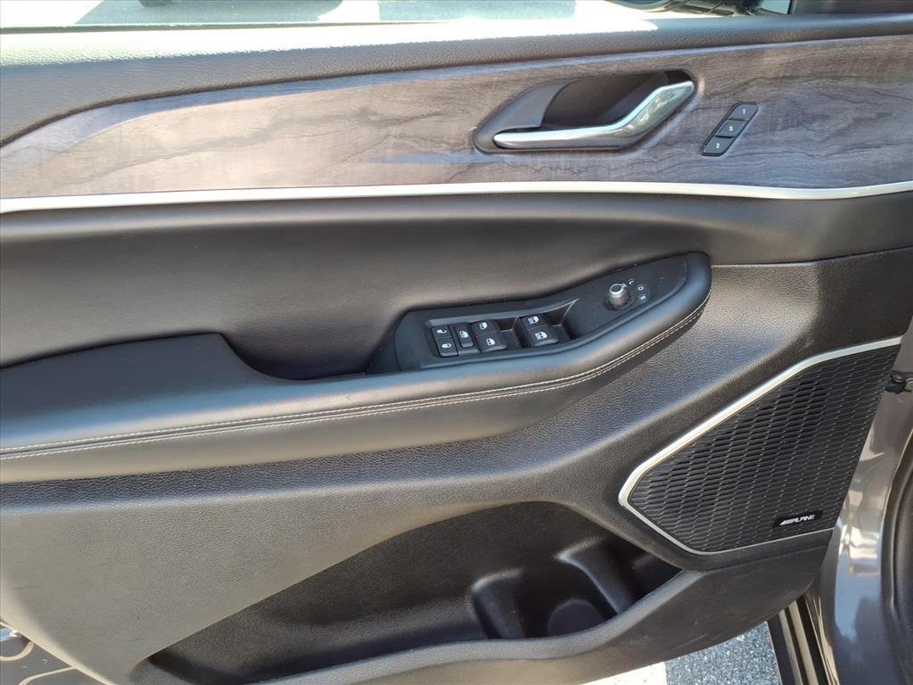 Used 2024 Baltic Gray Metallic Clearcoat Jeep 4xe image 14