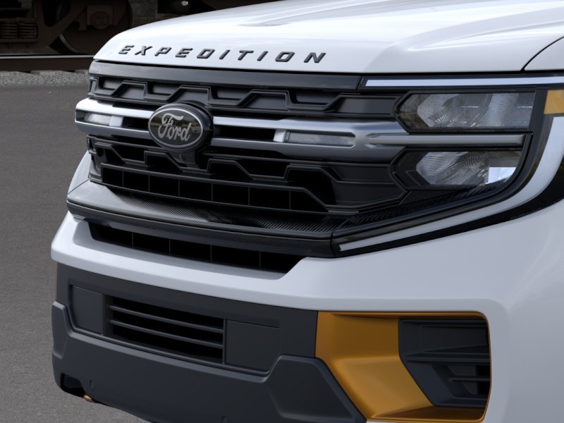 New 2026 Oxford White Ford Tremor® image 17