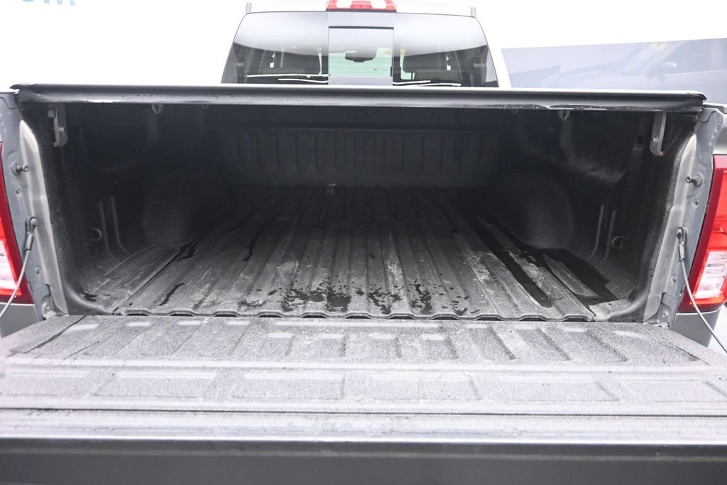 Used 2017 Gray Chevrolet LTZ image 11