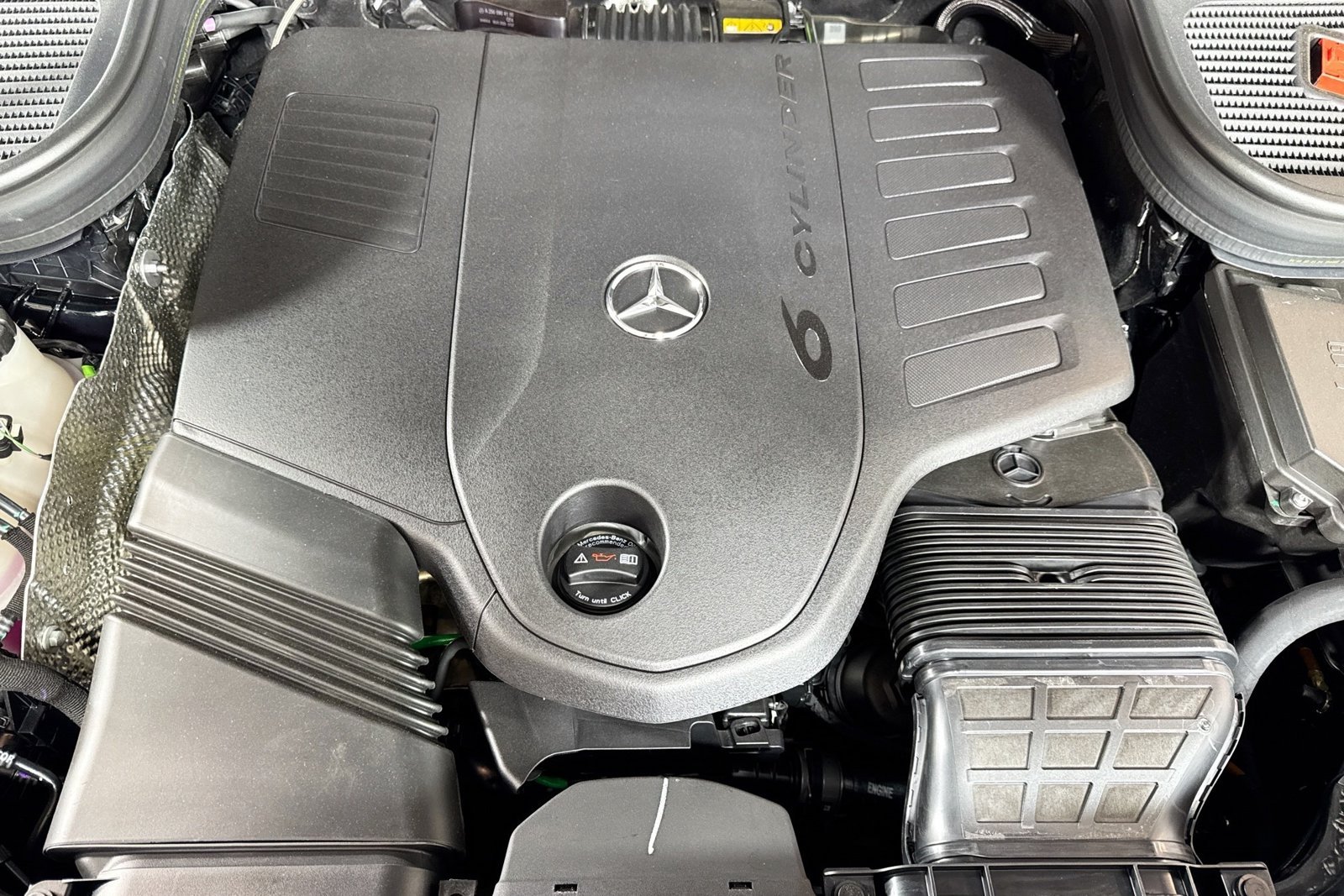 New 2026 Obsidian Black Metallic Mercedes-Benz GLE 450 image 28