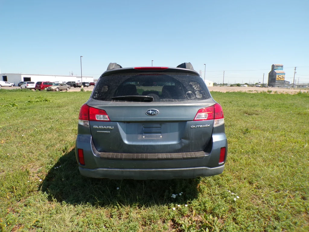 Used 2013 Twighlight Blue Metallic Subaru 2.5i Premium image 6