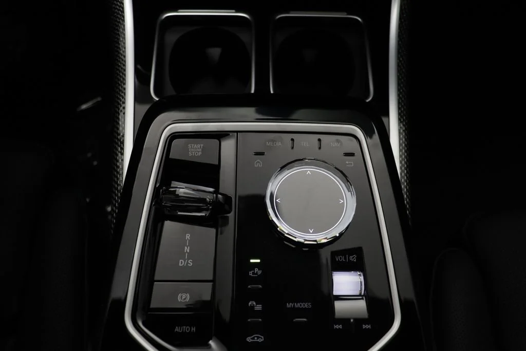 New 2026 Gray BMW 760i xDrive image 13