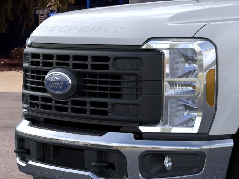 New 2026 Oxford White Ford F-350® XL image 17