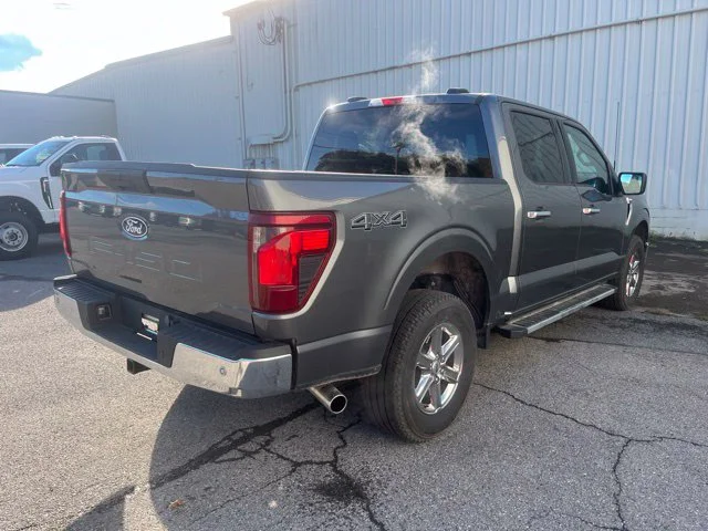 Used 2025  Ford XLT image 4
