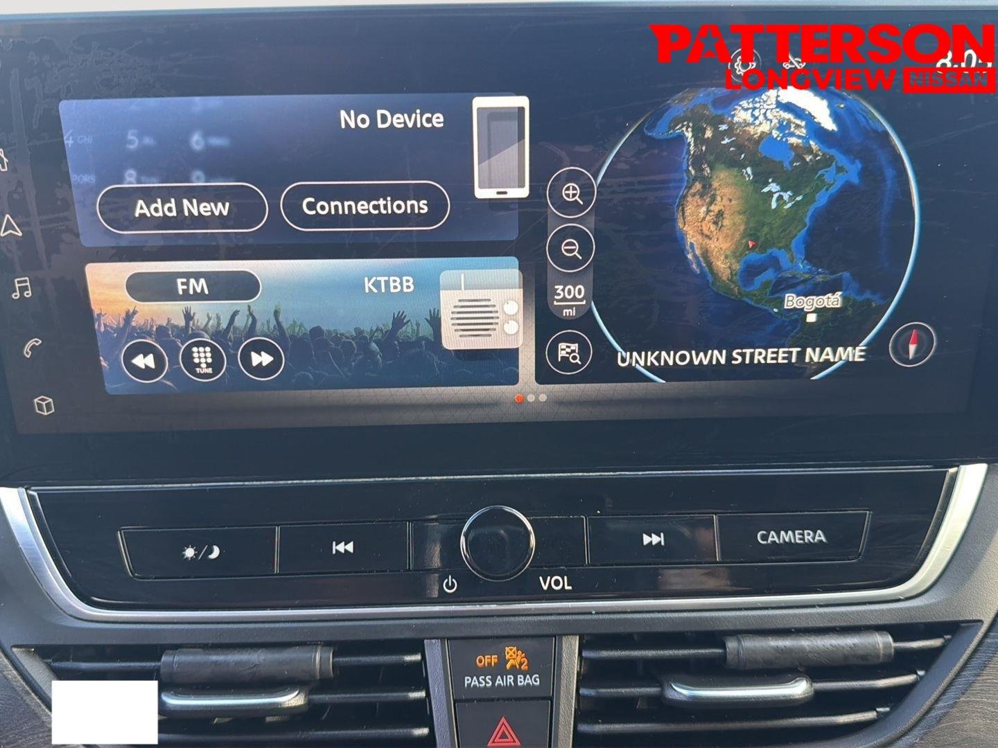 Used 2025 Gun Metallic Nissan SL image 9