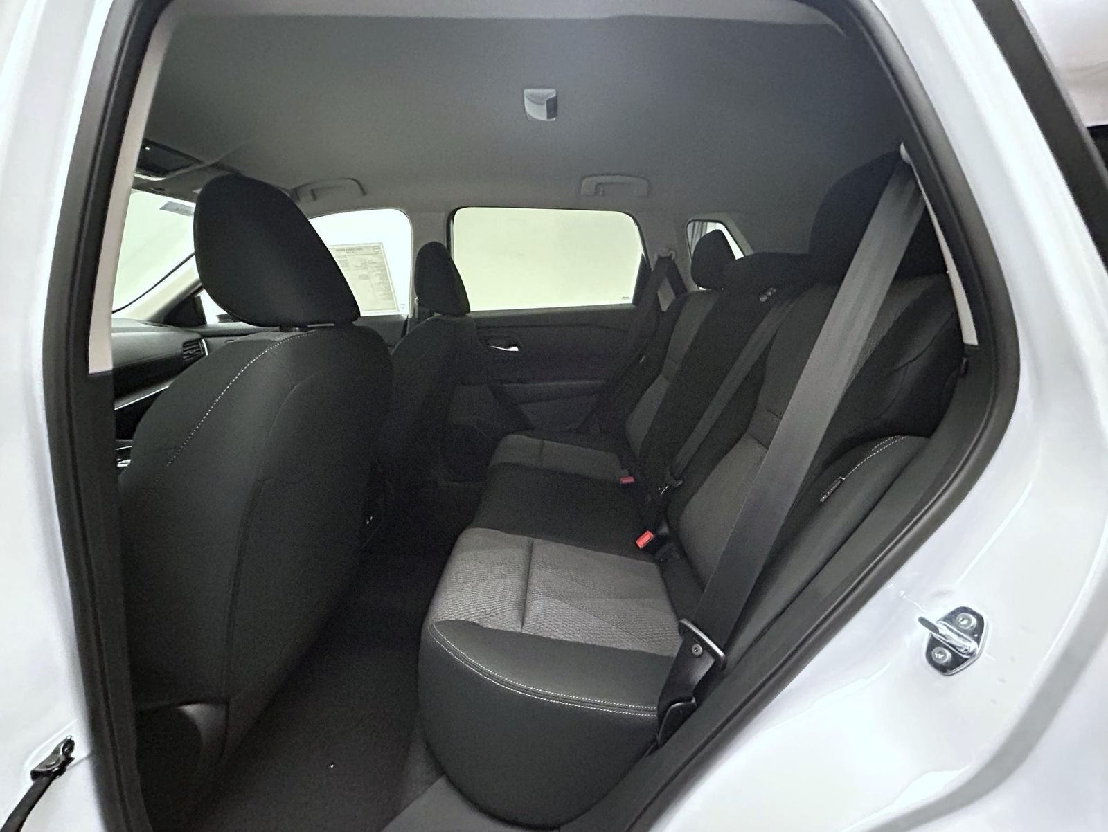 New 2026 Everest White Pearl TriCoat Nissan SV image 19